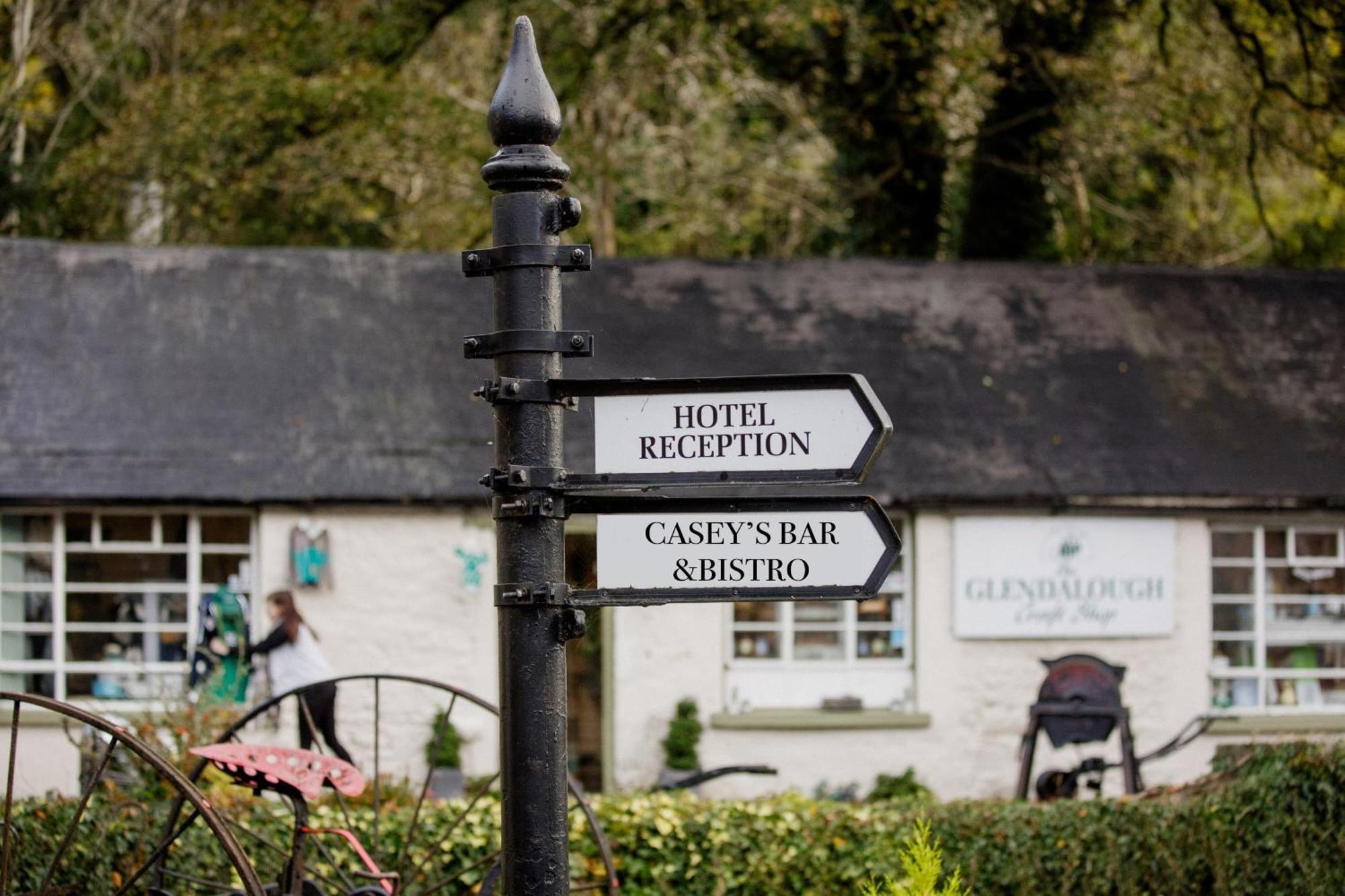 The Glendalough Hotel ララー エクステリア 写真